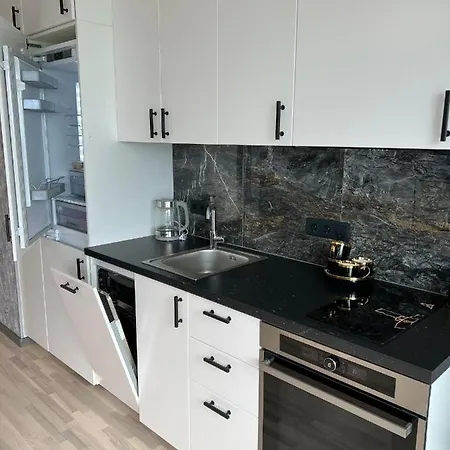 Krasta Home Apartament Parking & With City & River View Apartman *